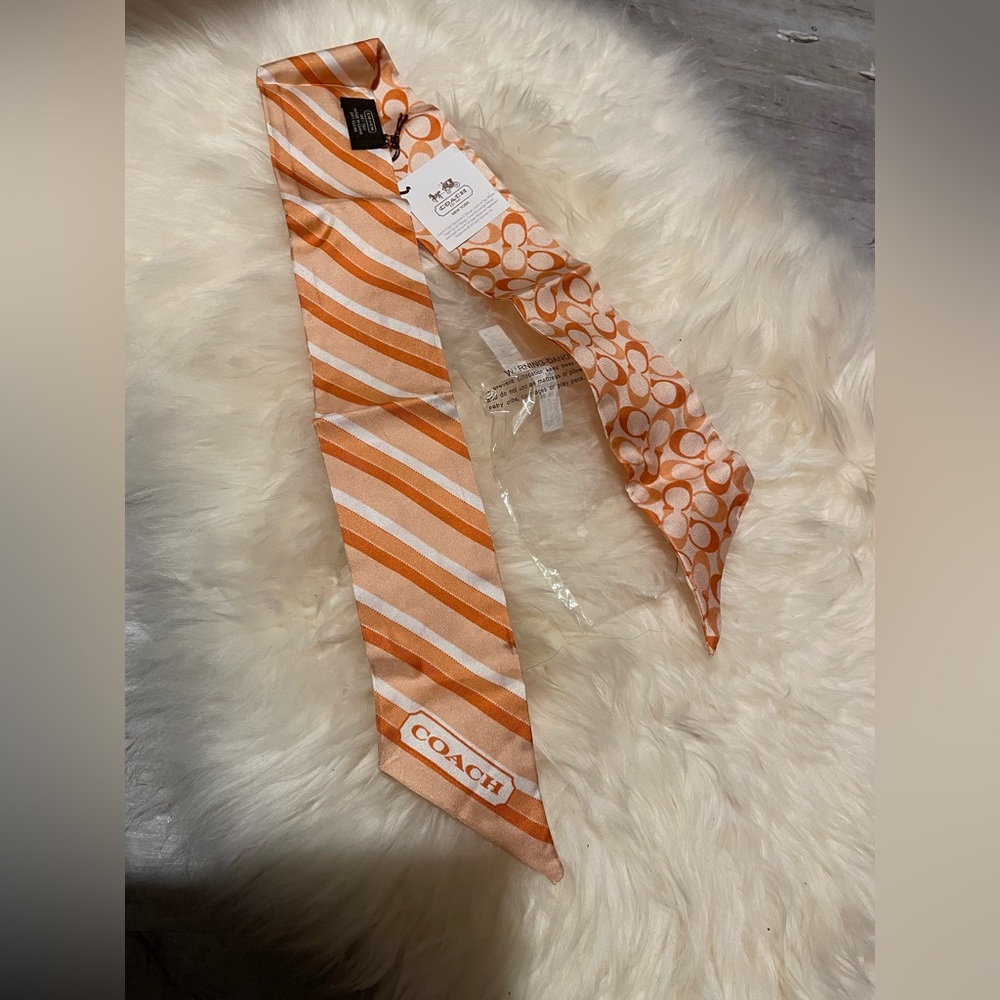 *NWT* COACH Scarf